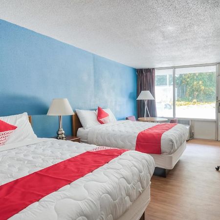 Oyo Hotel Battleboro מראה חיצוני תמונה