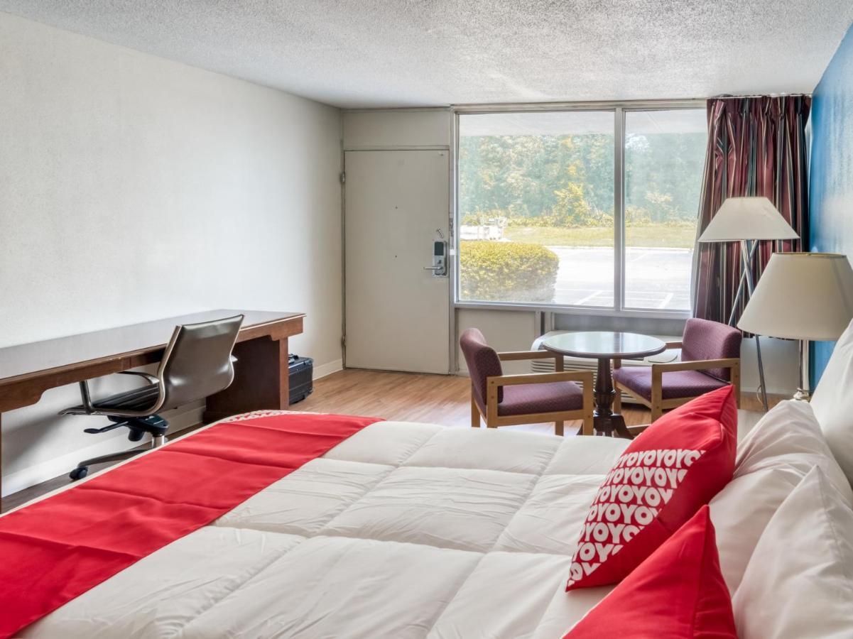 Oyo Hotel Battleboro מראה חיצוני תמונה